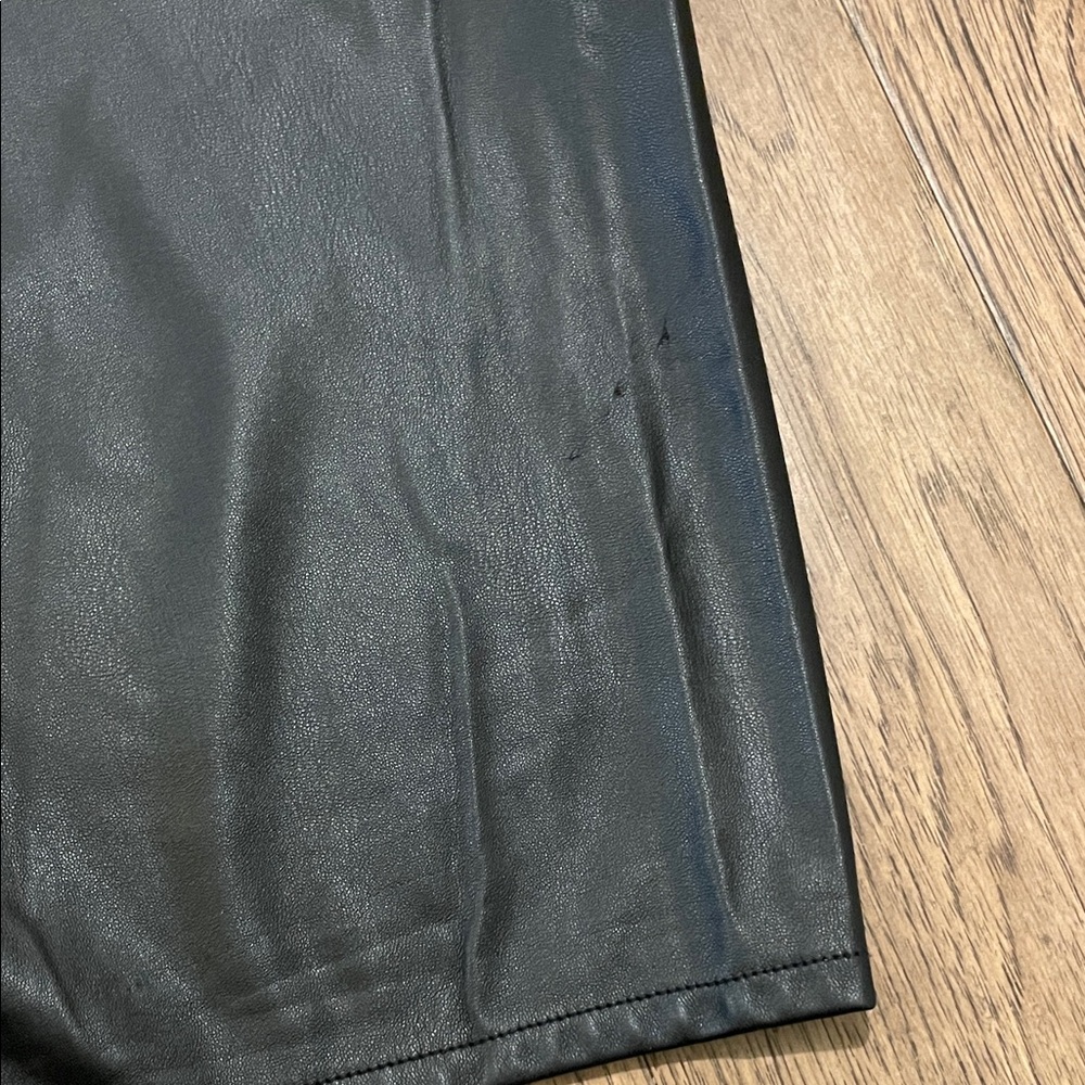 Levi's Baggy Leather Pants in Faux Black Leather, 32 - Picture 9 of 15